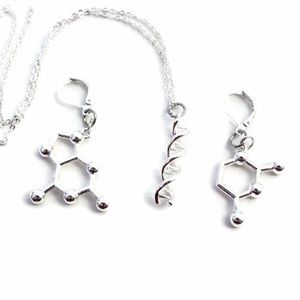 Guanine and Cytosine DNA Molecule Set